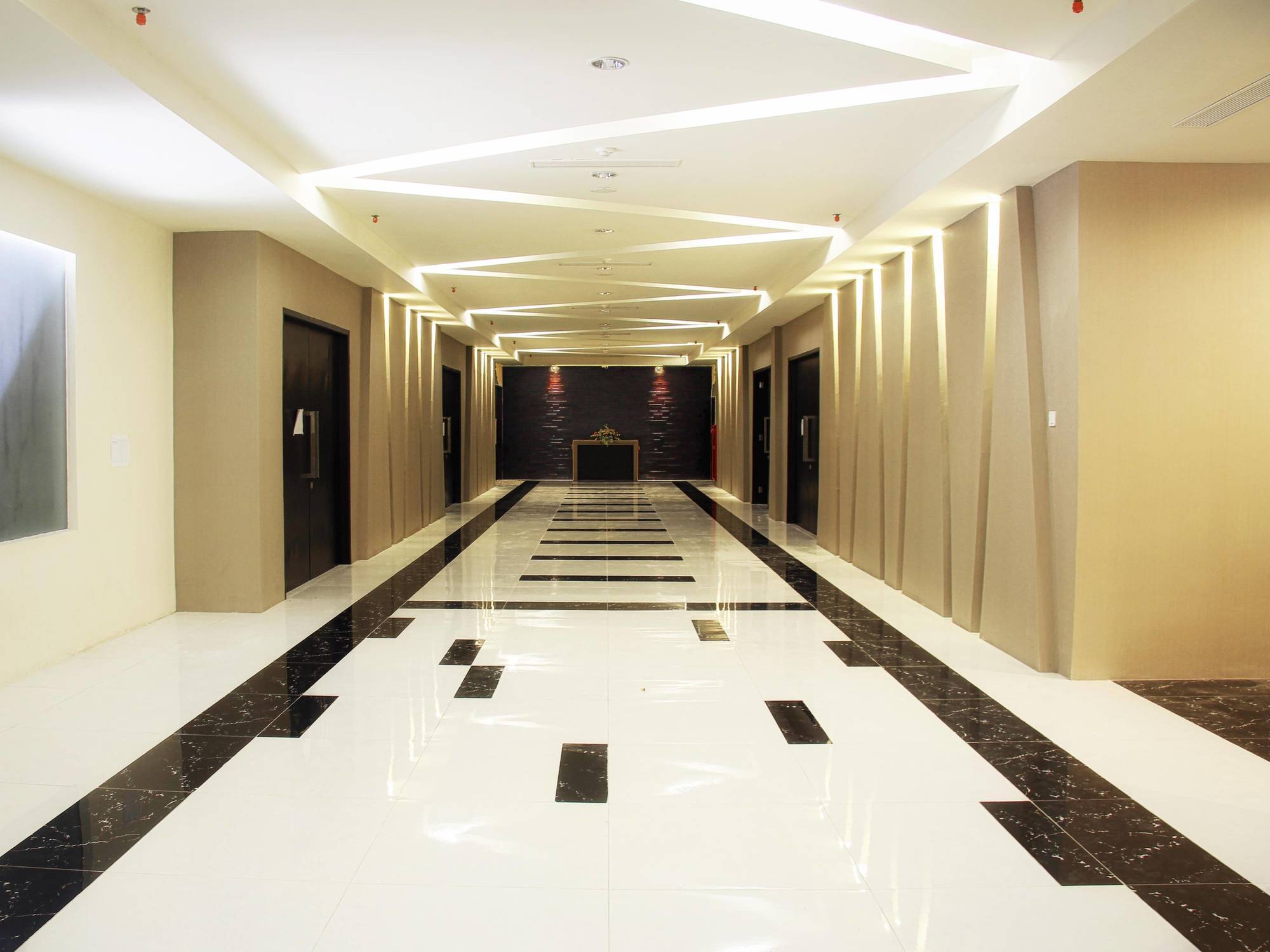 The Sun Hotel Madiun Exteriér fotografie