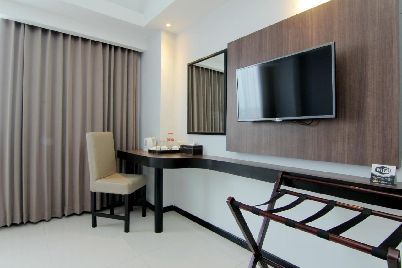 The Sun Hotel Madiun Exteriér fotografie