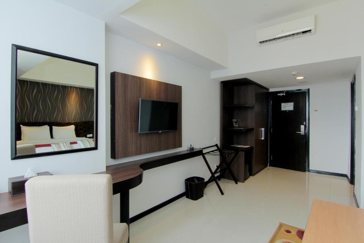The Sun Hotel Madiun Exteriér fotografie