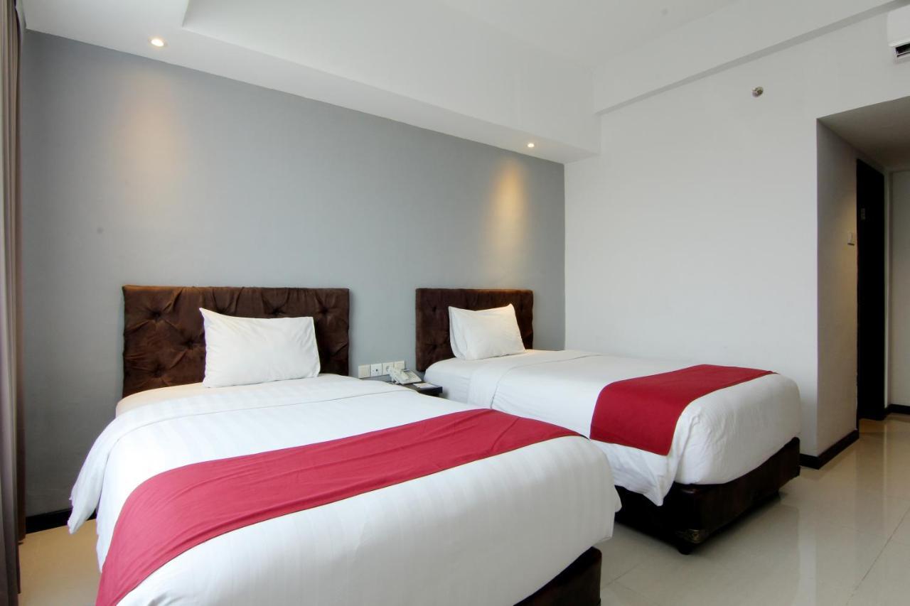 The Sun Hotel Madiun Exteriér fotografie