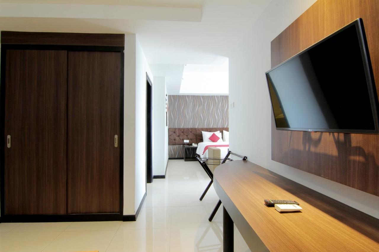 The Sun Hotel Madiun Exteriér fotografie