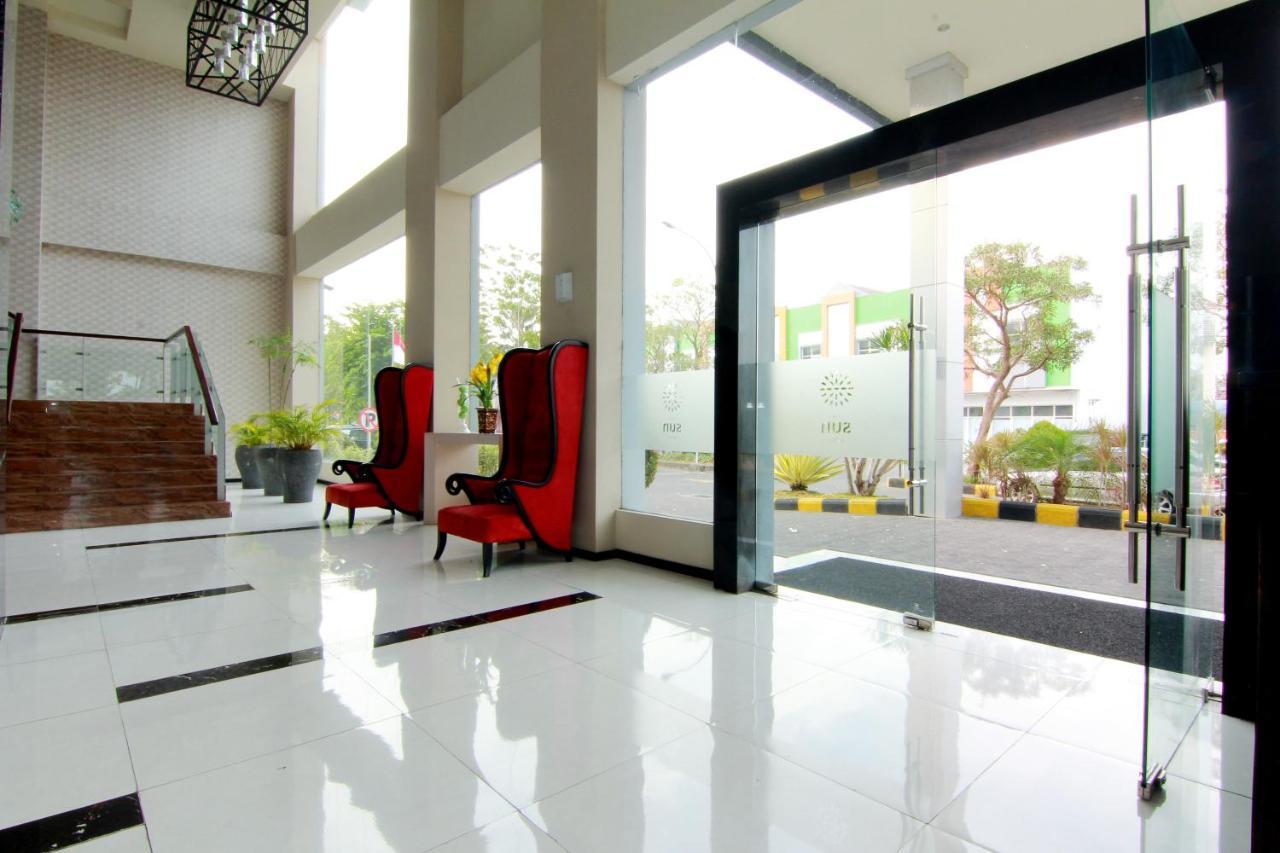 The Sun Hotel Madiun Exteriér fotografie