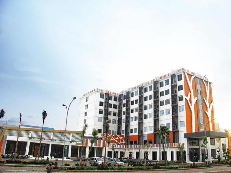The Sun Hotel Madiun Exteriér fotografie